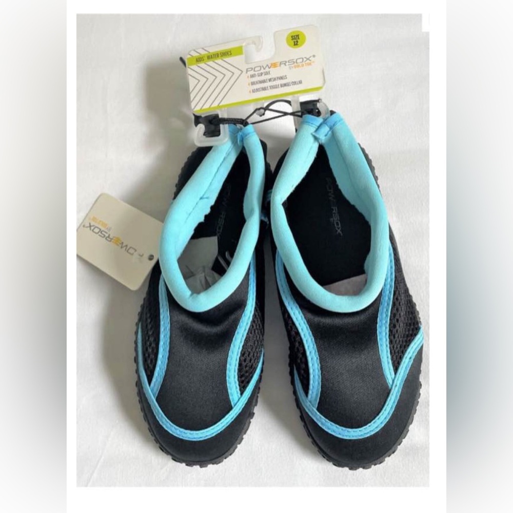 Gold Toe Powersox Water shoes, size 12 youth